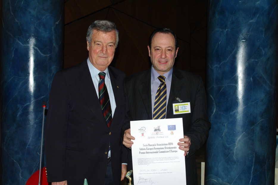 Roberto Girardi, premiato alla camera dei Deputati Roberto Girardi, premiato alla camera dei Deputati