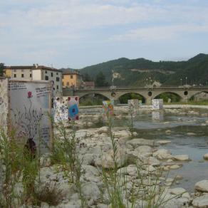 LuCi oMBRe e LaNTeRNe Installazione di aNGeLo ToSCHi e eNZo CoRReNTi (1)