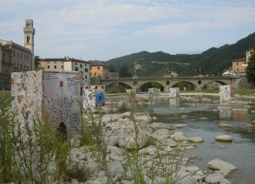 LuCi oMBRe e LaNTeRNe Installazione di aNGeLo ToSCHi e eNZo CoRReNTi (1)