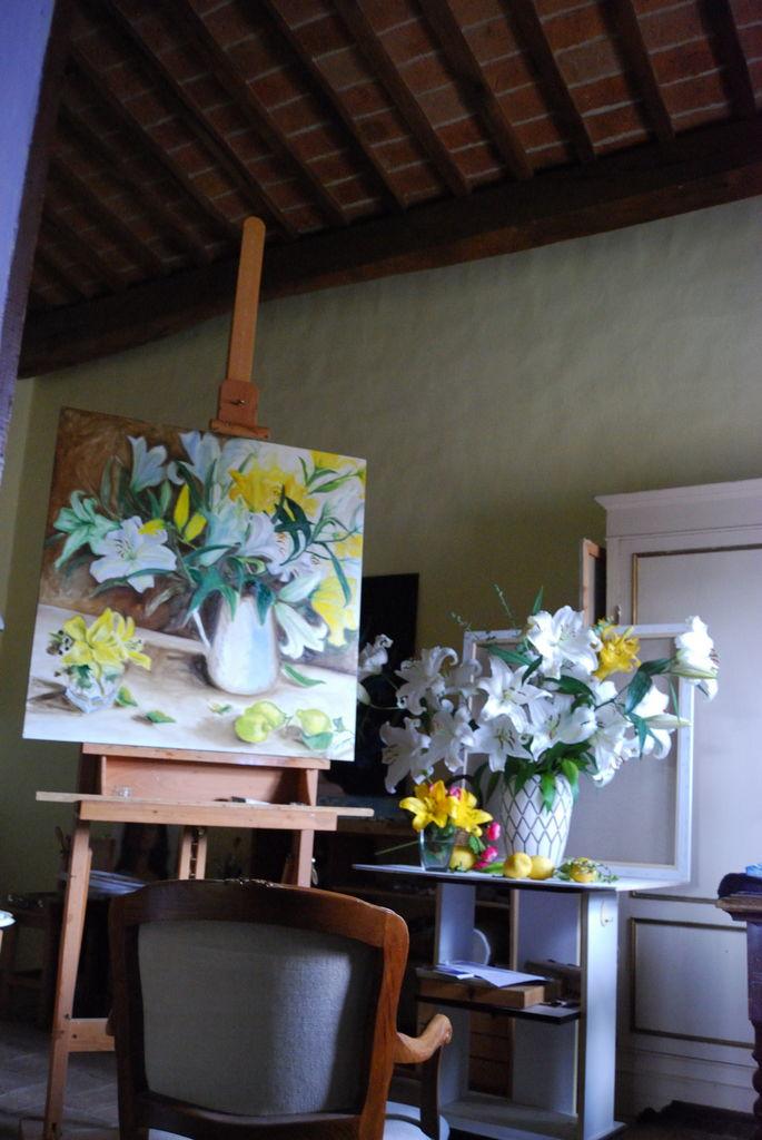 Painting Lilies from Life. Still Life with Lilies by Sara Calcagno