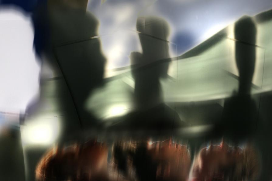 passo info a tre staggisti del golgi.