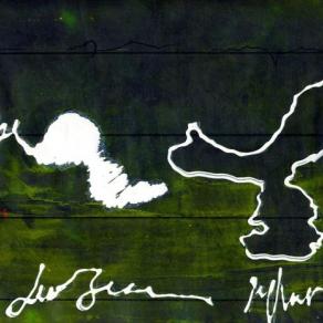 macchie di scrittura su uno spazio siderale