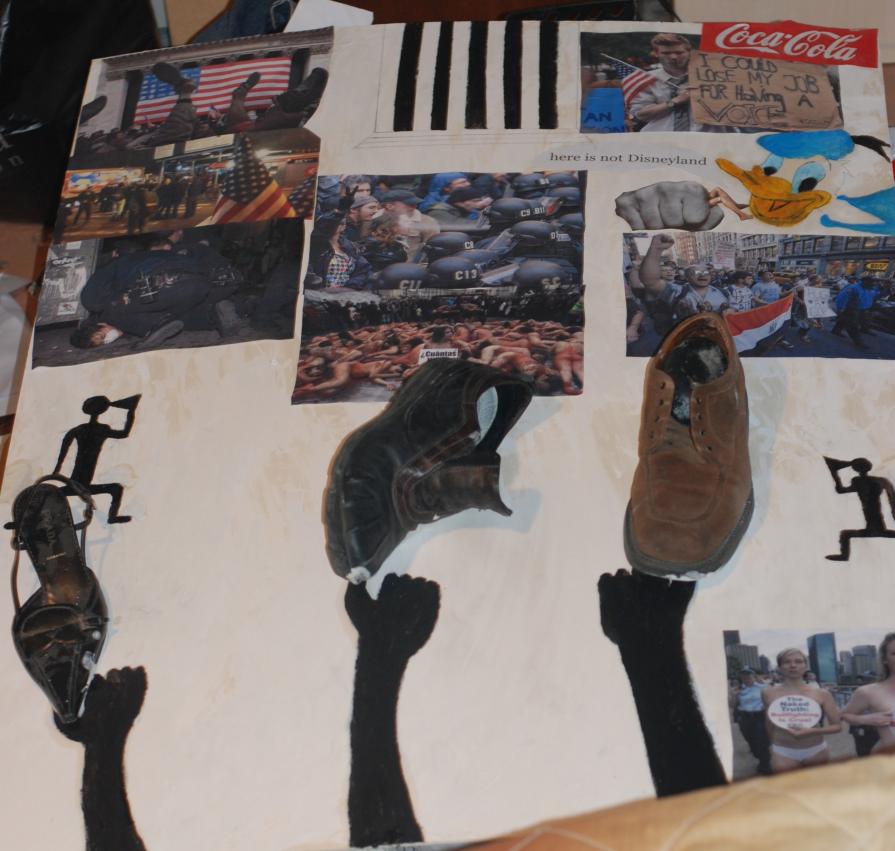 indignati davanti alla borsa di Wall Street indignati davanti alla borsa di Wall Street