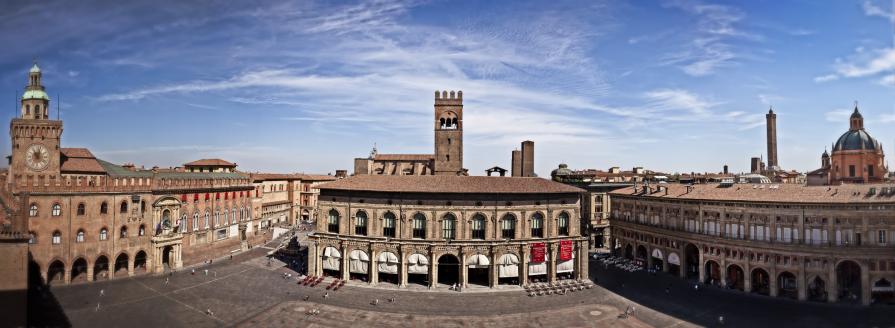 Bologna Piazza Maggiore