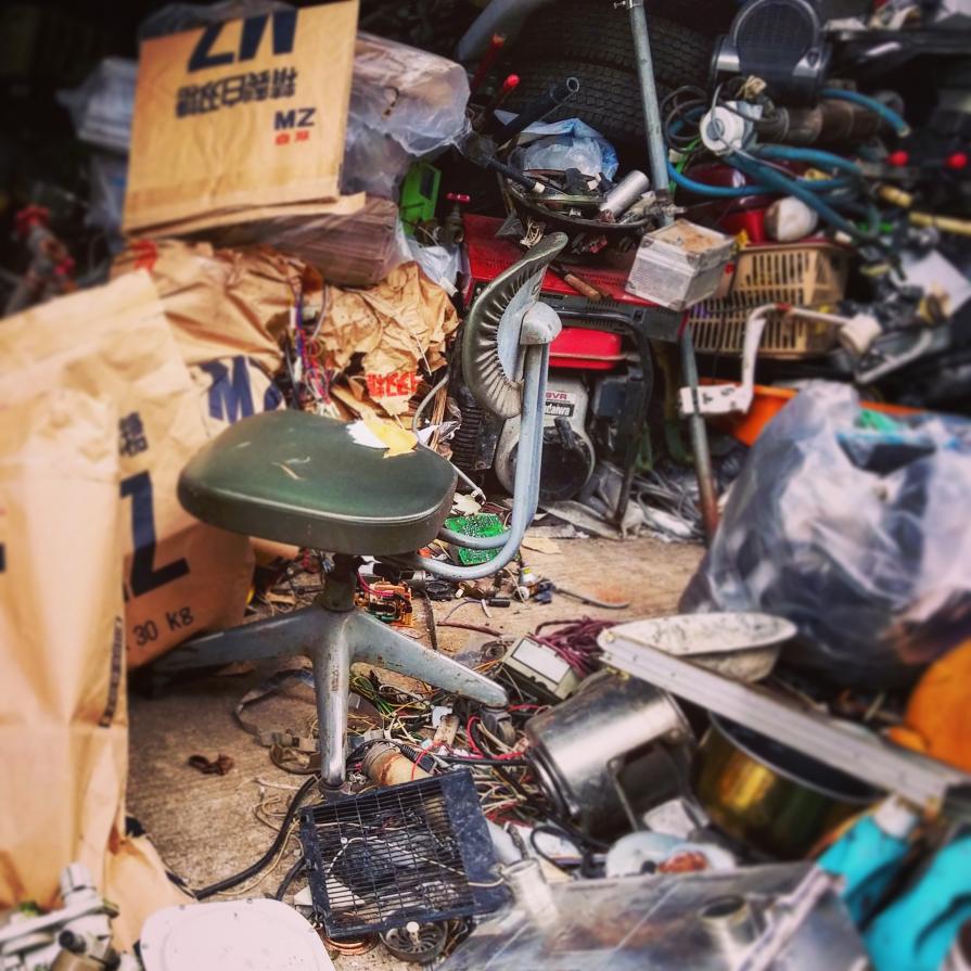 Vision-Inspiration: Order in disorder, Emptiness in the fullness.