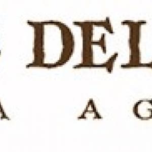 “Walking” by Nicolantonio Mucciaccia