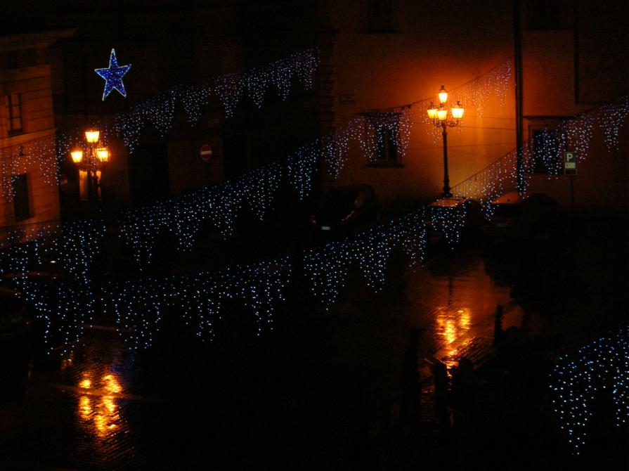 DIALOGO FRA UNA STELLA E ....... DIALOGO FRA UNA STELLA E .......