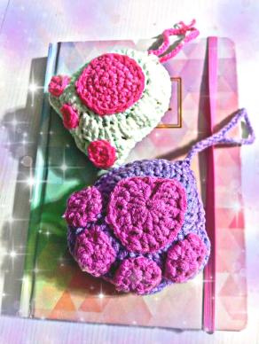 ... Charms decorativi a zampa crochet !!!