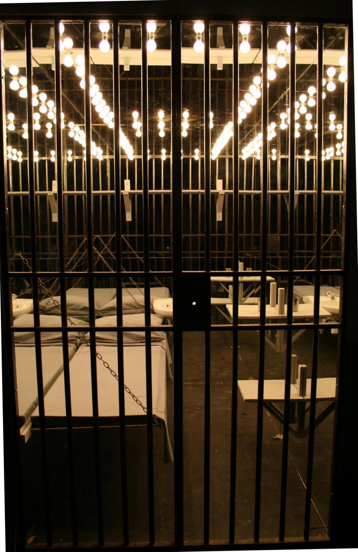 LOREDANA LONGO "CAGES" LOREDANA LONGO "CAGES"