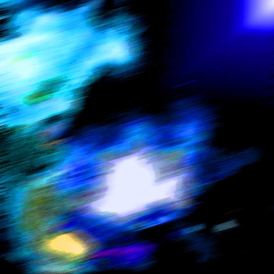 Luce che purifichi i miei sogni,scendi piano dentro di me,luce che rischiari apertamente…non lasciarmi da solo mai…