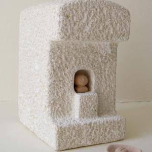 “Gracefully, without Sgarbi”