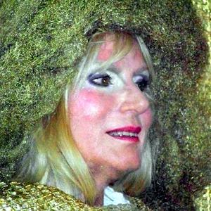 La Sibilla Regina di Gerusalemme che dimora presso il Museo del Vetro  spazio del faro di  Rosa Didonna 