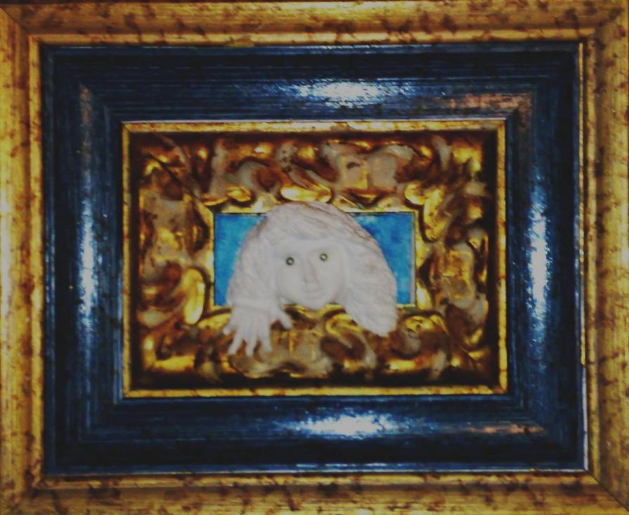 Voglio uscire dal mini quadro : mi e' troppo stretto !!