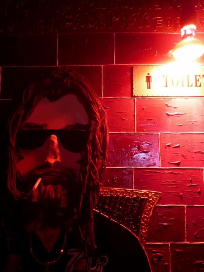 FRANKIE 4 FINGERS (detail)