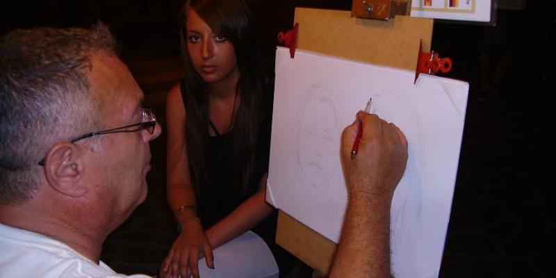 Ritrattista di Strada a Milano Marittima Ritrattista di Strada a Milano Marittima