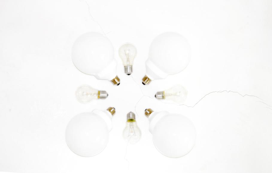 http://premioterna.it/#work/lights--light