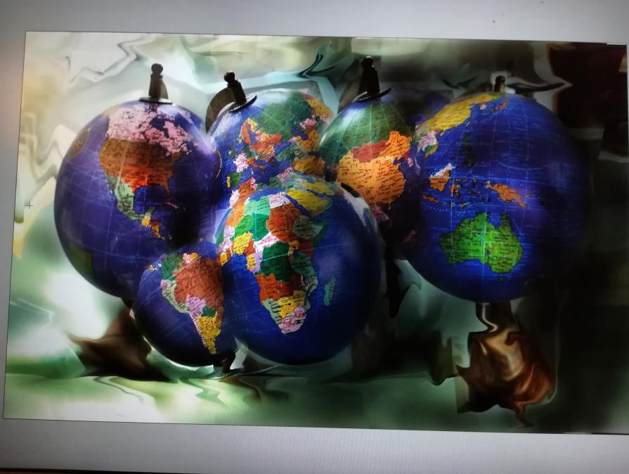 Mondo mangia mondo.dal alba al tramonto.