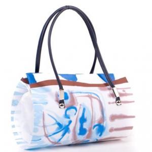 MORE ART IN YOUR LIFE / MAGNIFICA ART à PORTER presenta le sue nuove creazioni MORE ART IN YOUR LIFE / MAGNIFICA ART à PORTER presenta le sue nuove creazioni