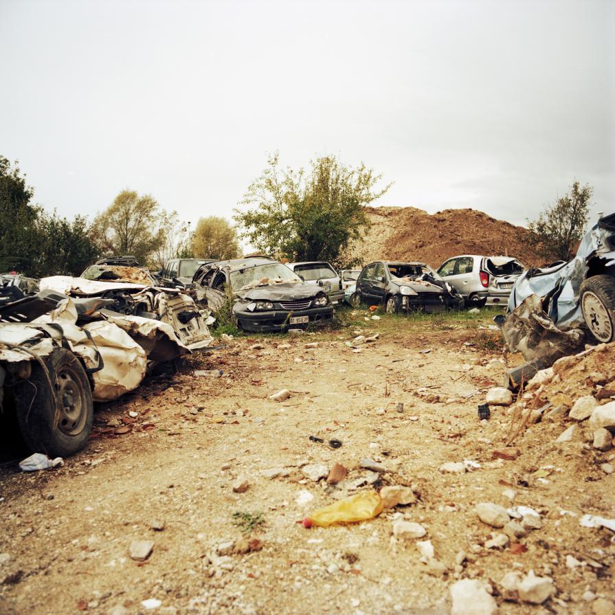 Automobiles, Onna. Automobiles, Onna.