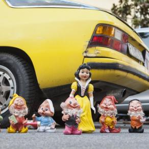 "Ogni ragazza siede sulla sua fortuna, e non lo sa"