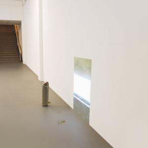 Appearance - Video Installation. 250x155x350cm Appearance - Video Installation. 250x155x350cm