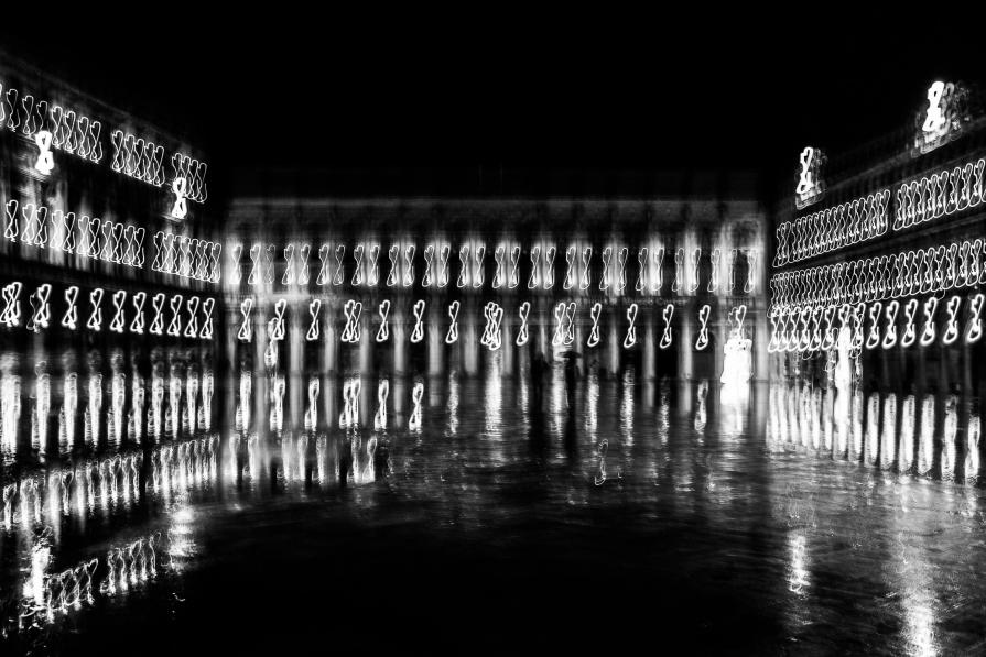 • I passanti senza volto •