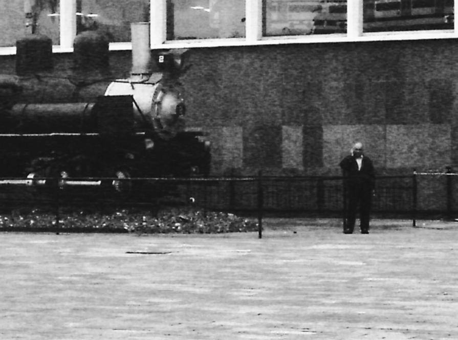 Goto a trian, Darling!