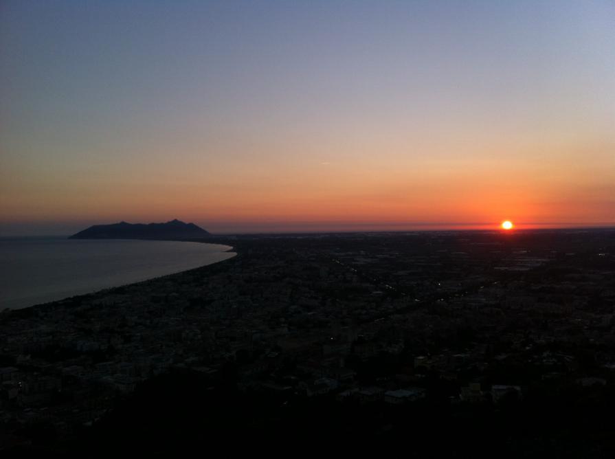 tramonto su Terracina