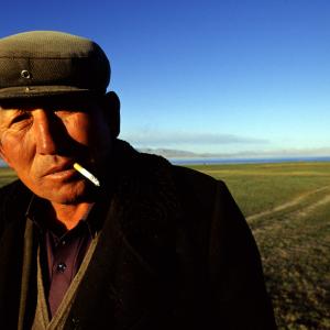 AVERE O ESSERE? AVERE O ESSERE?