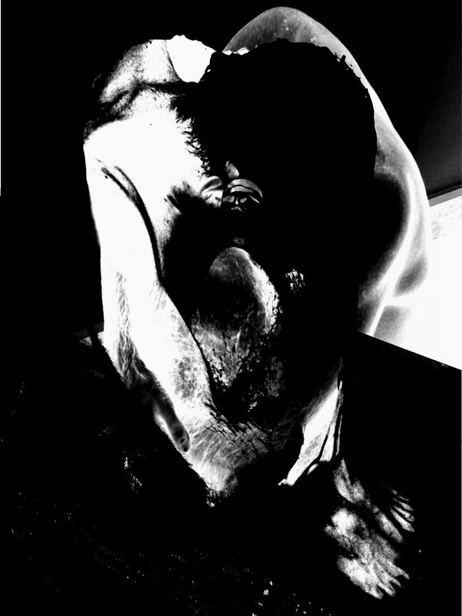 Dissolvenza - Autosufficiente, il maschio abbraccerà se stesso Dissolvenza - Autosufficiente, il maschio abbraccerà se stesso