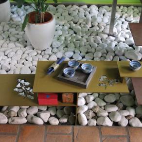 Tavolino per la cerimonia del Tè con seduta kORIN GAFU