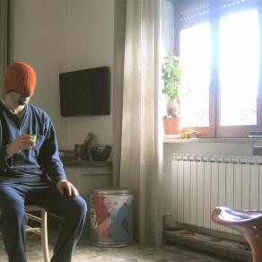 Autoritratto con tazzina