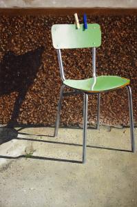 Andrea Ciresola - Composizione per sedia e mollette