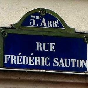 PARIS IN LOVE PARIS IN LOVE