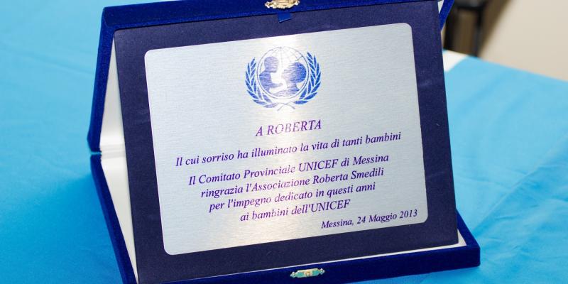 UNICEF Arte - 100 painters and the smile of Roberta