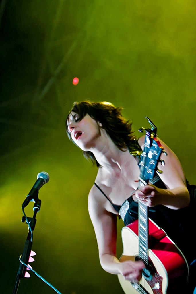 Collettiva d'Arte per Cristina Donà Collettiva d'Arte per Cristina Donà