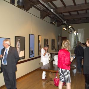 TRA REALISMO E IPERREALISMO al CLUB LA MERIDIANA DI MODENA TRA REALISMO E IPERREALISMO al CLUB LA MERIDIANA DI MODENA