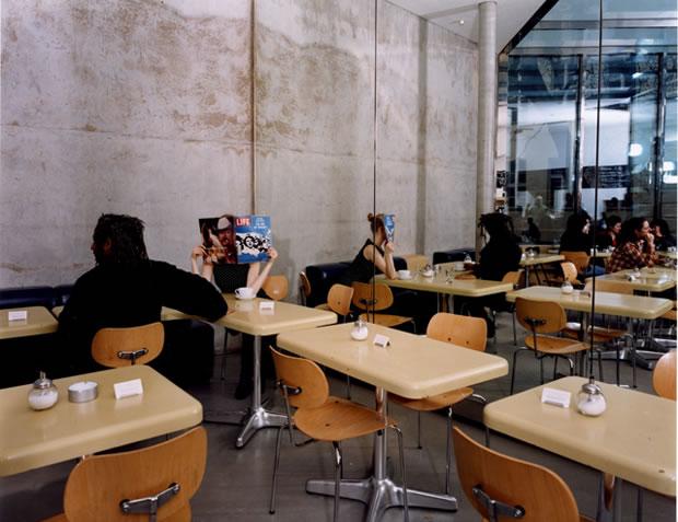 Earthling 2, Café Bravo