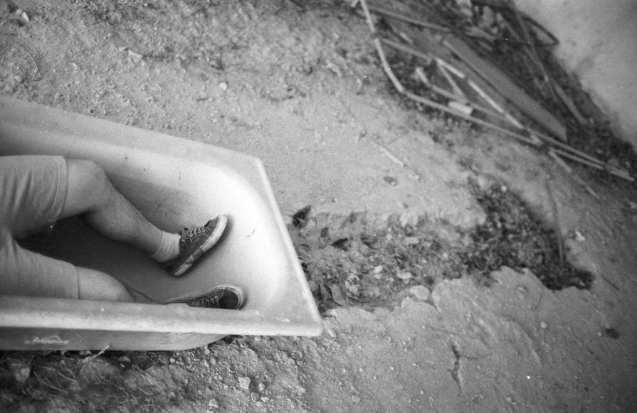 Spaceship Tub With (dead?) Man Spaceship Tub With (dead?) Man