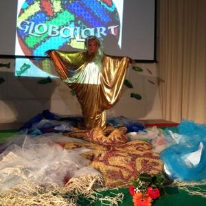 Three staff “Afoismi” “A craft of skilled “ “ In..Coscienza”