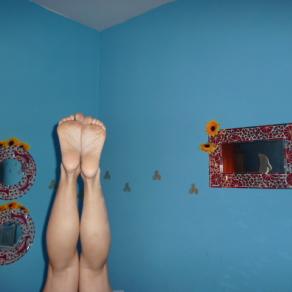 feet and mirrors