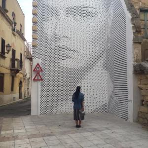 FAMOUS AND YOUNG FAMOUS AND YOUNG