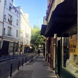 PARIS IN LOVE PARIS IN LOVE