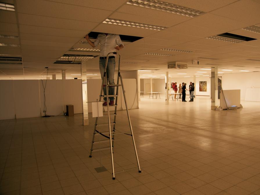 Image - Hierarchy rules (site specific) & RAW Material - video Installation overview / (project Bypass)