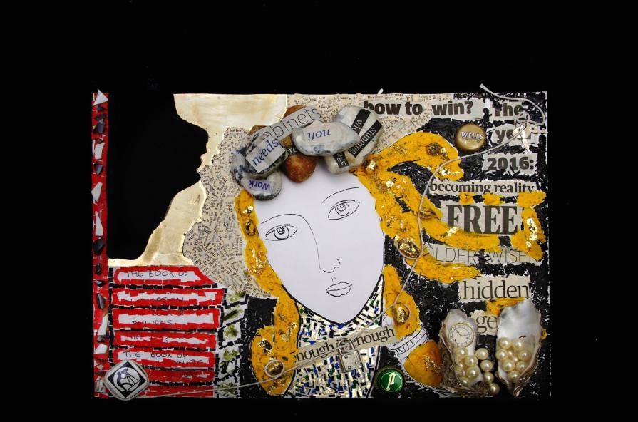 The woman with pebbles on her head