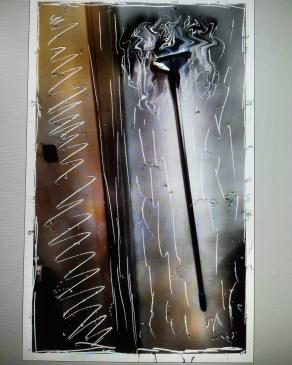 La signora micio sì trucca stassera per un aperitivo