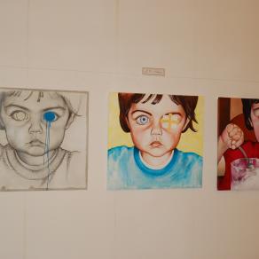 GIU LE MANI DAI BAMBINI