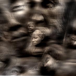 se osserviamo attentamente la bellezza di questa "naturmorta" la paura svanisce.