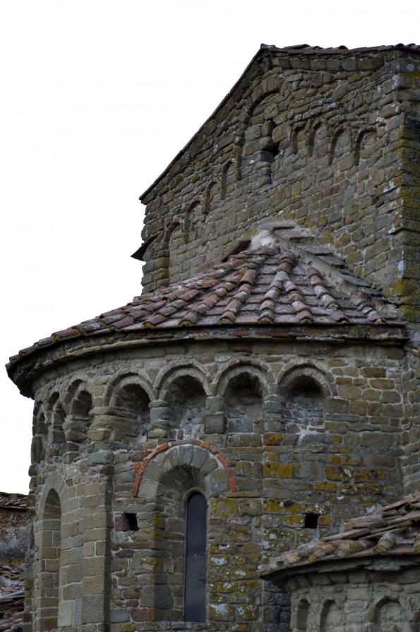 Artimino, particolare della chiesa