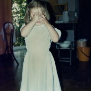 Io nella camera da letto dei miei genitori